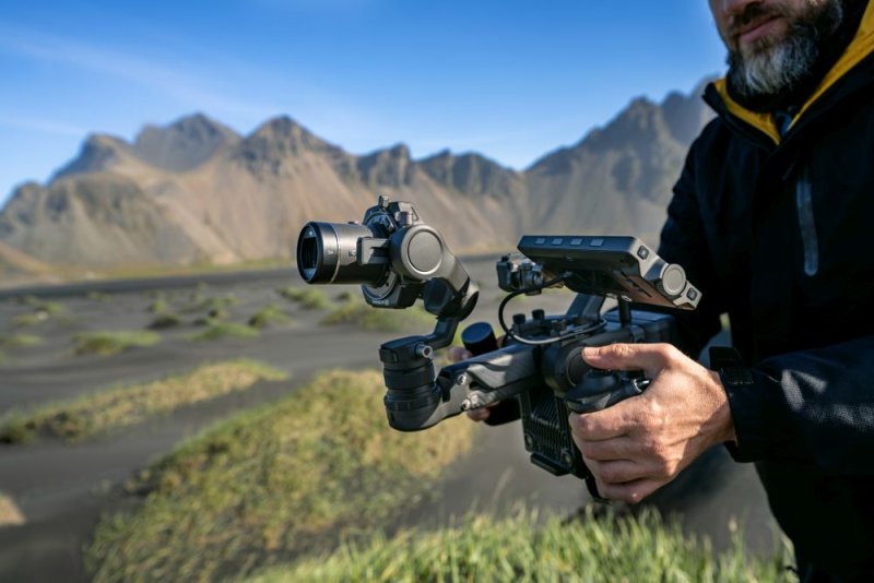 DJI Ronin 4D - Caméra Cinéma 6K Combo