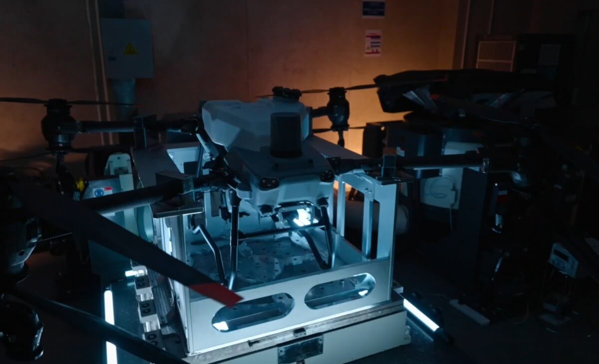 DJI Agras T50 - Drone agricole polyvalent