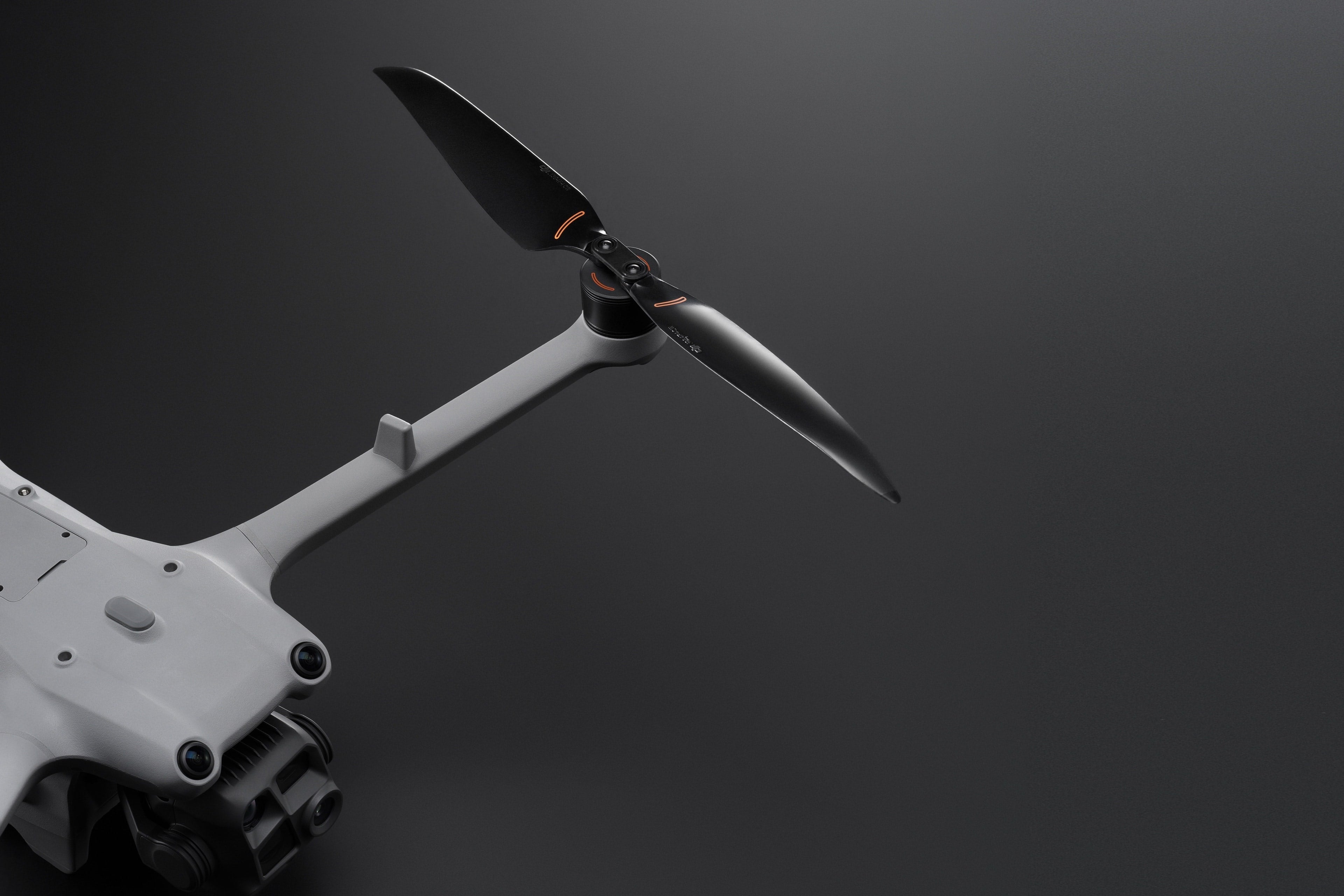 DJI Matrice 4D Hélices Anti-bruit
