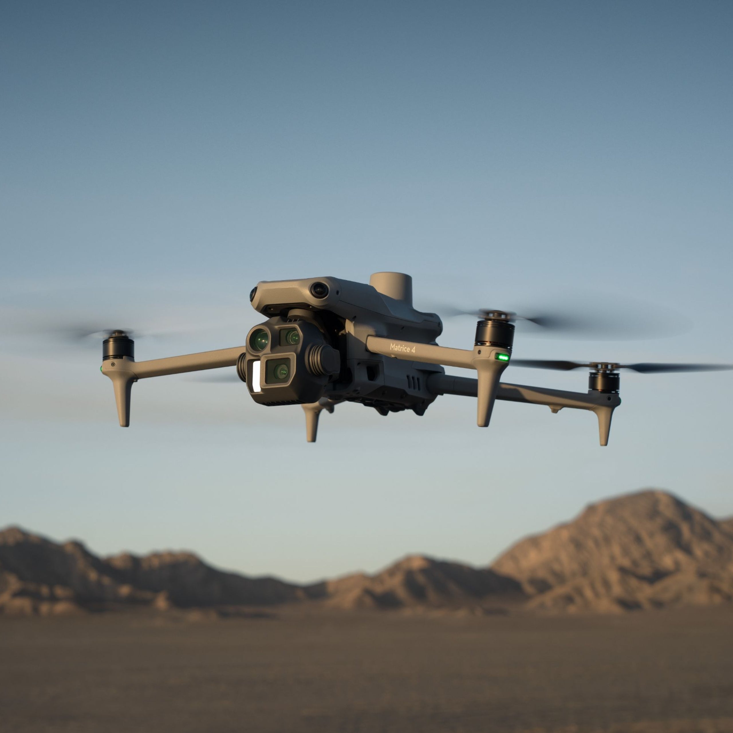 DJI Matrice 4E Enterprise - Drone professionnel